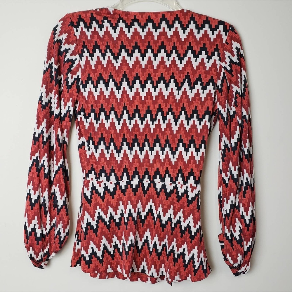 Nieves Lavi 100% Silk‎ Chevron Wrap Shirt Top Cuffs Long Sleeves Size XS - Picture 7 of 8